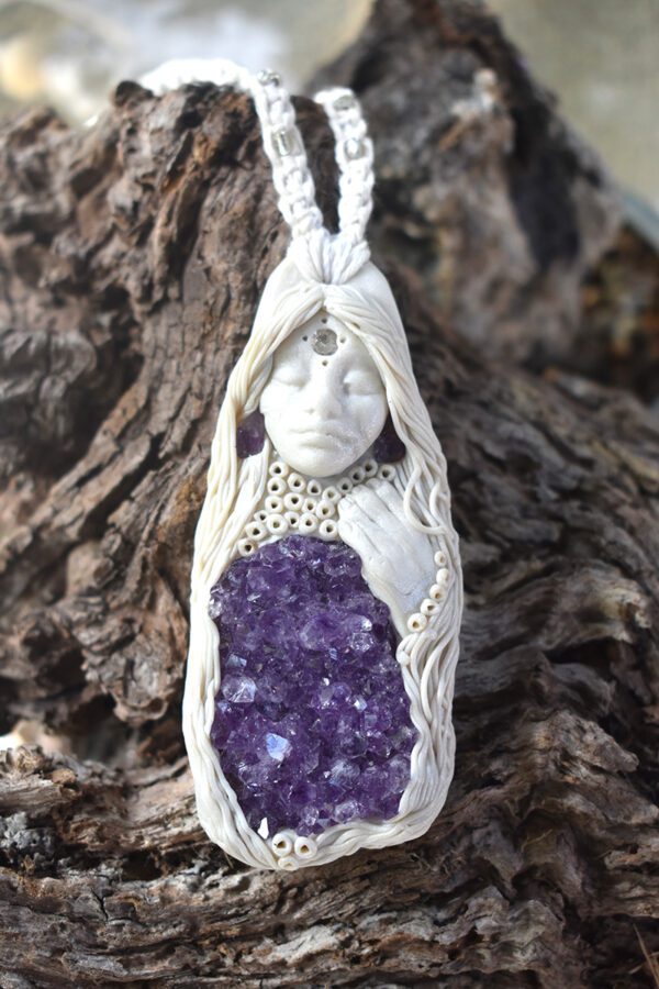 Amethyst white Goddess