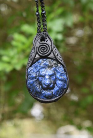 Labradorite Lion Pendant